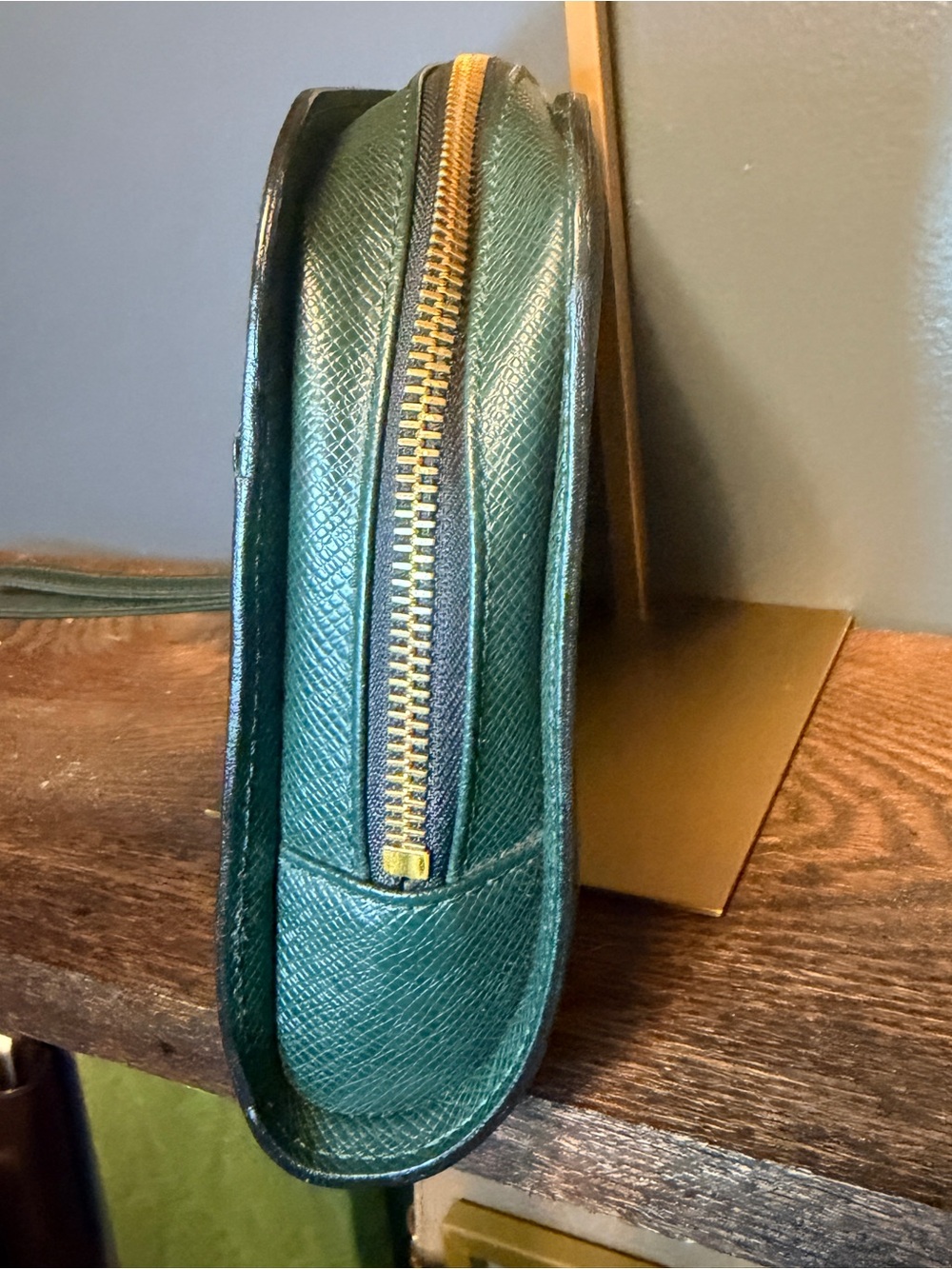 Louis Vuitton Vintage Green Textured Leather Toiletry Wristlet - Picture 3 of 8